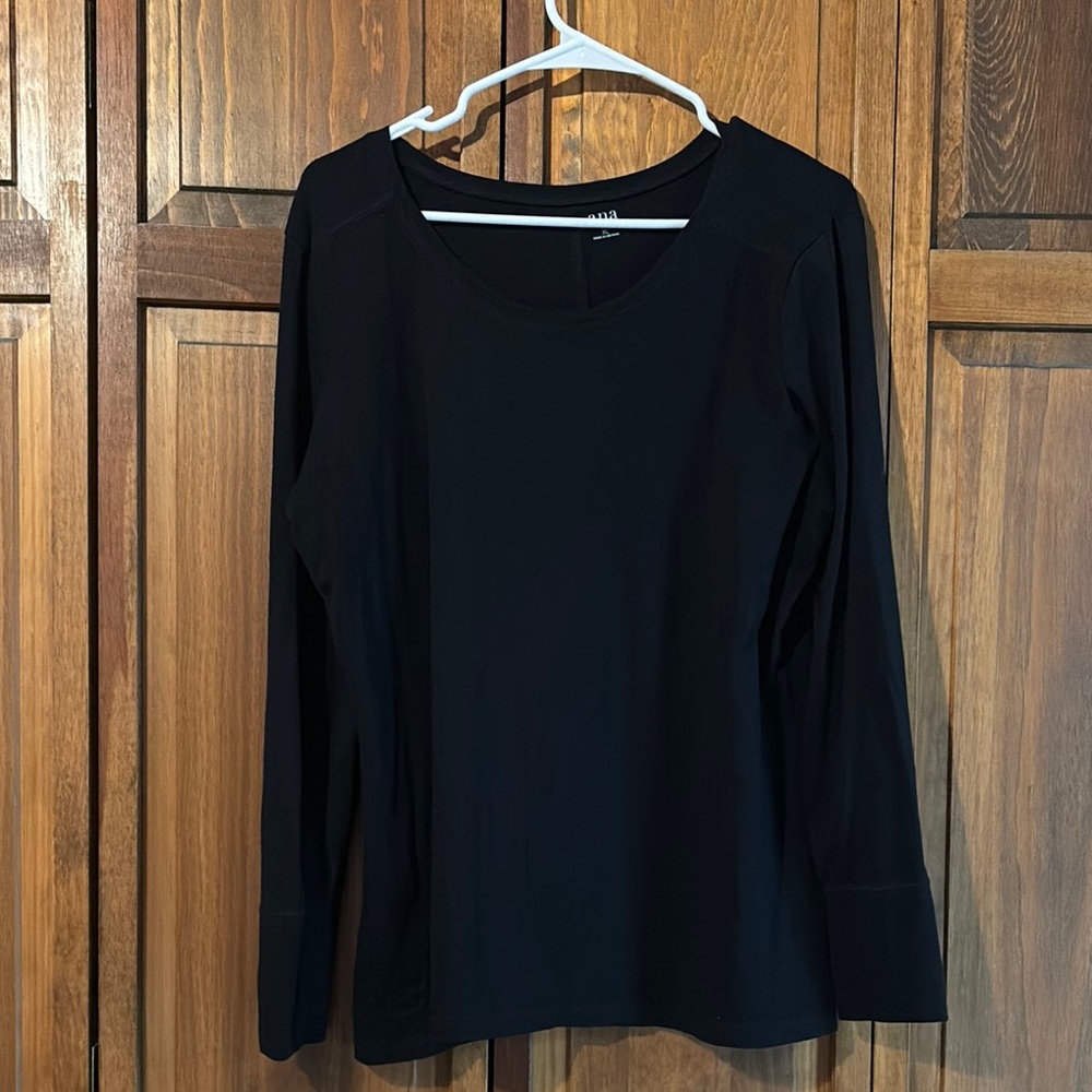 Classic Black Long Sleeve Top Ana brand